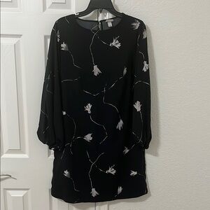 Elegant Black Midi Dress with Bishop Sleeves